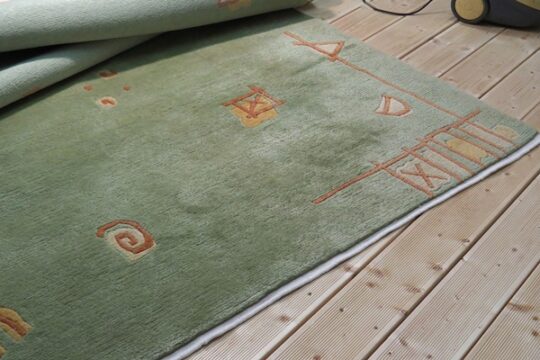 Zabezpieczony brzeg dywanu